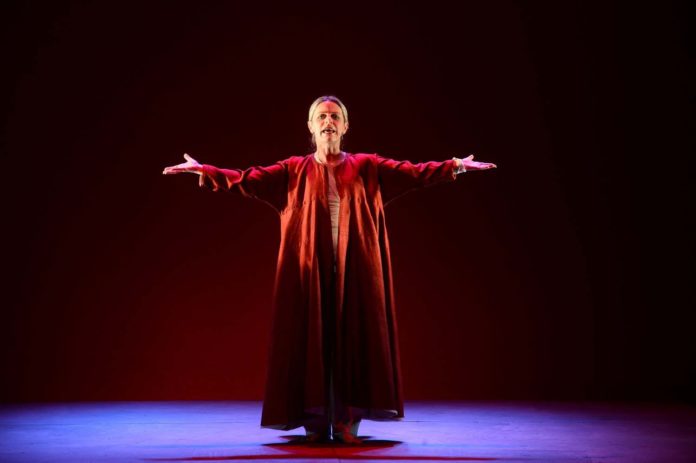Il racconto di Chimera, L. Giagnoni (fonte centro teatrale bresciano offical site)